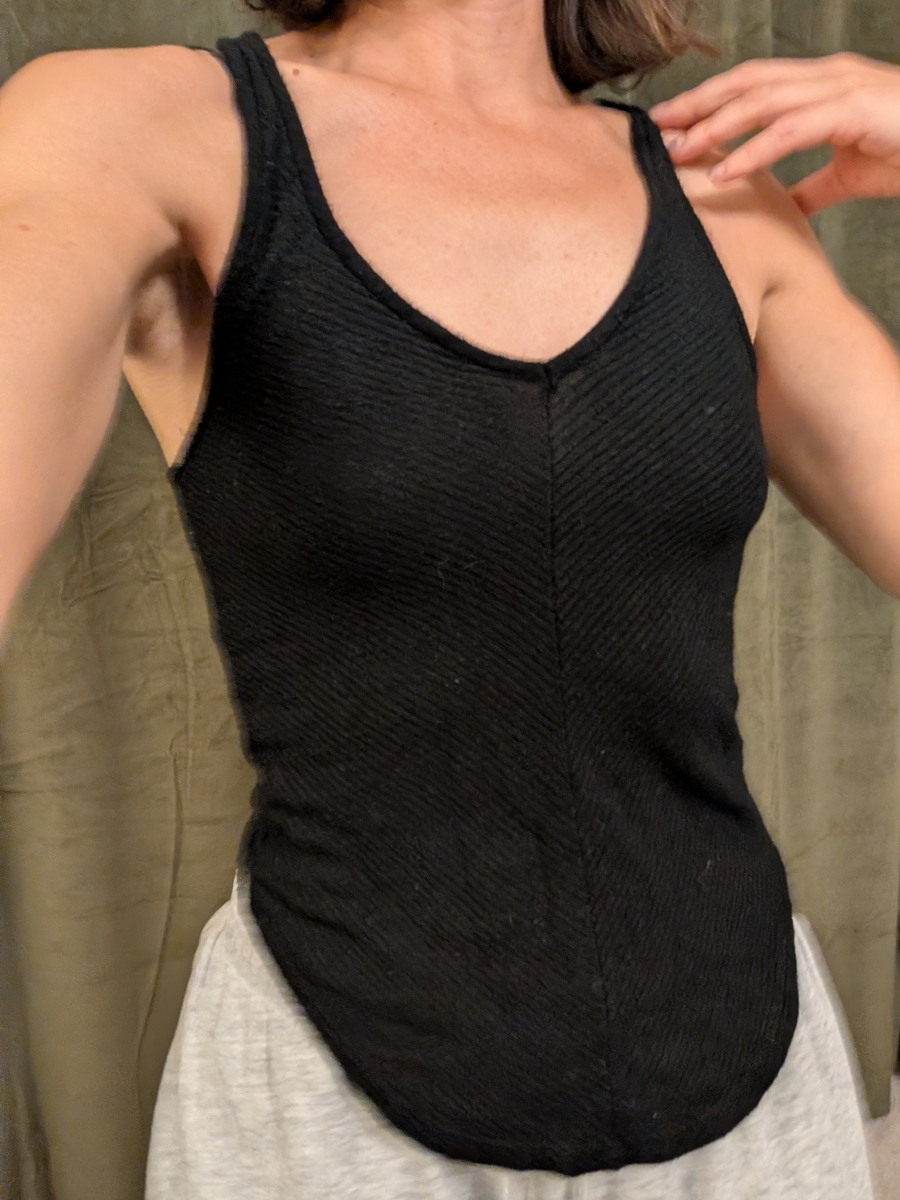 Women’s Black Ribbed V-Neck Tank Top